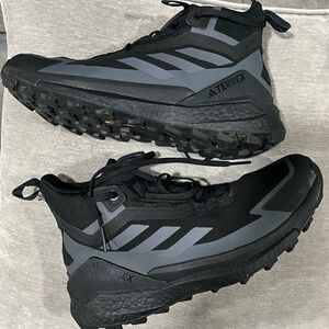 Adidas Terrex Free Hiker Gore`Tex 2.0 Hiking Shoe EUC size